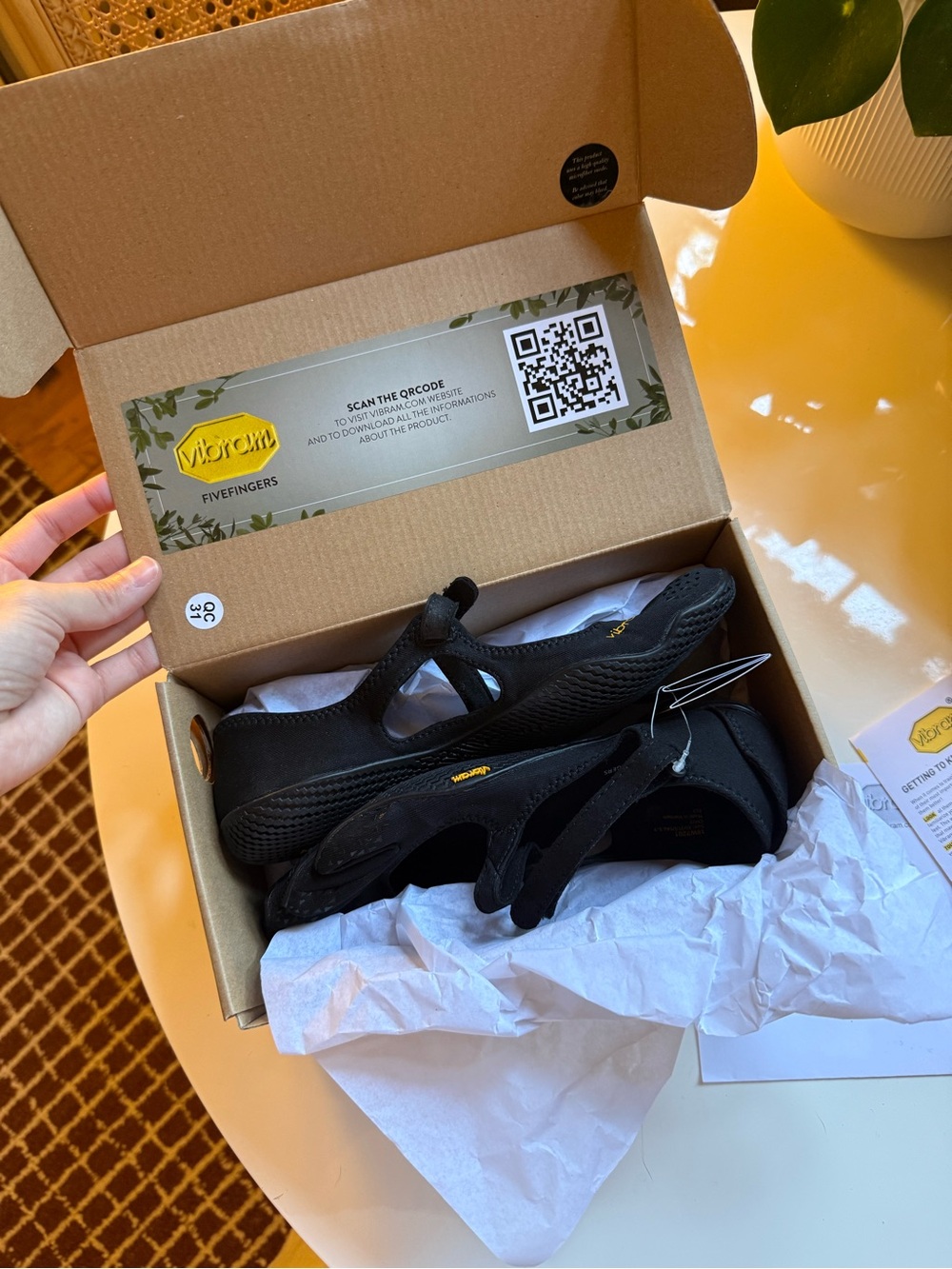 NWT Authentic Black Vibram V-Soul Five Finger Shoes